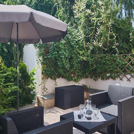Nice Home To Stay At Prague Close To Castle With Terrace And Garden Экстерьер фото